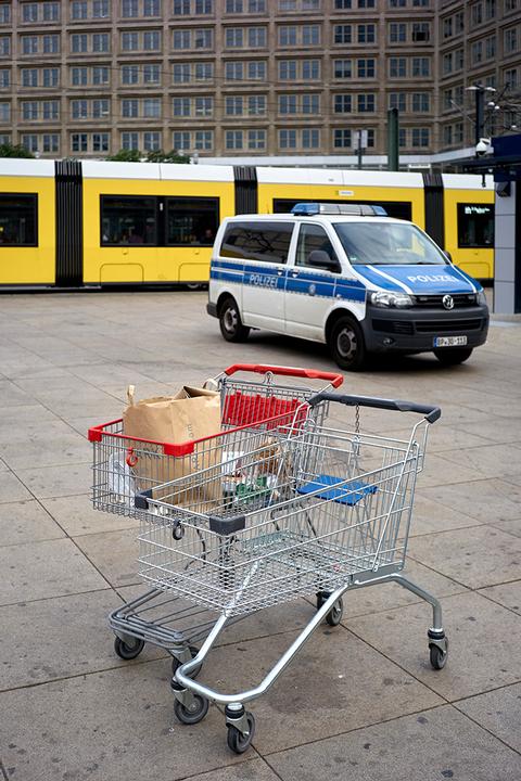 untitled, Einkaufswagen, 2018
<br>© Luca Ellena