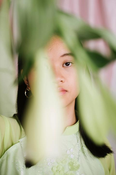 ‘Portrait of my cousin in ao dai’, from the series o Thuy Si, 2021
<br>© Thi My Lien Nguyen